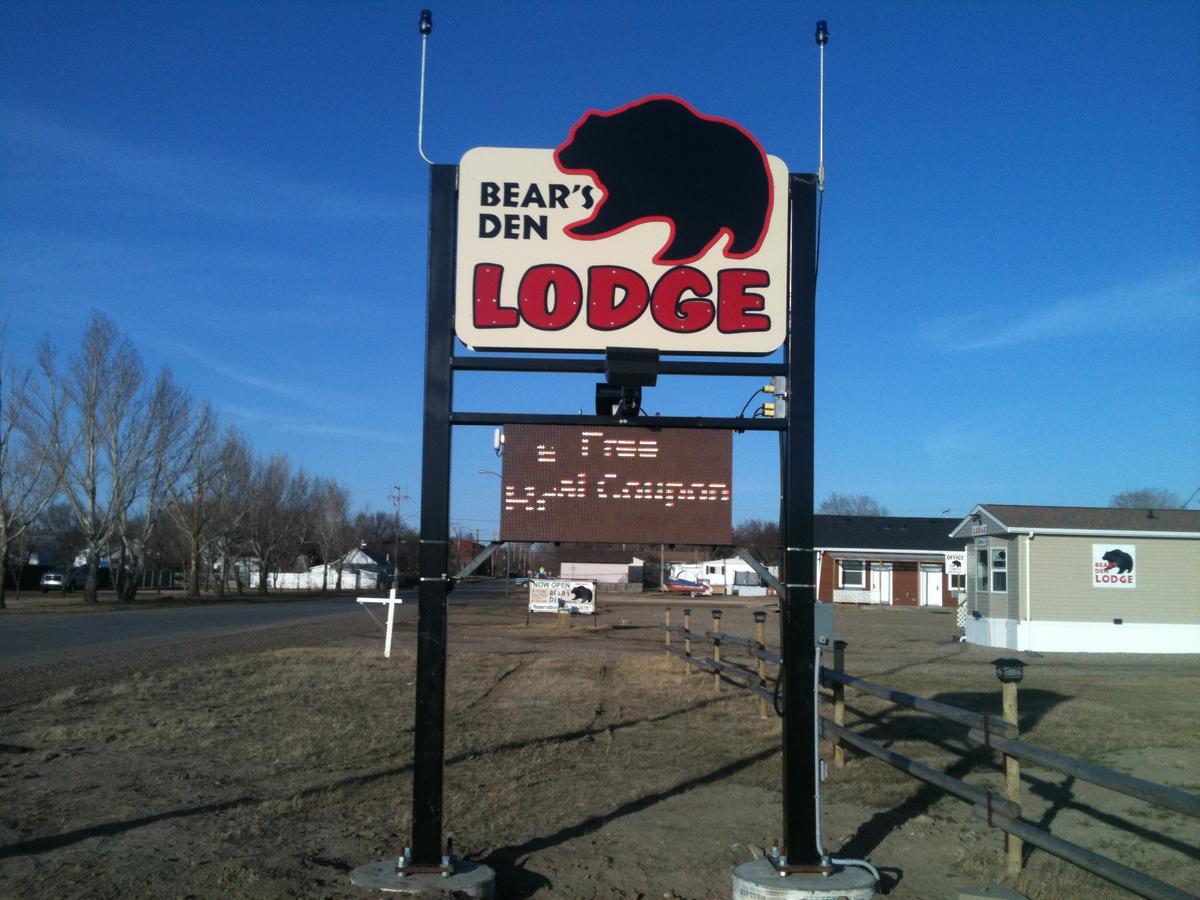 Bear'S Den Lodge Shaunavon Extérieur photo