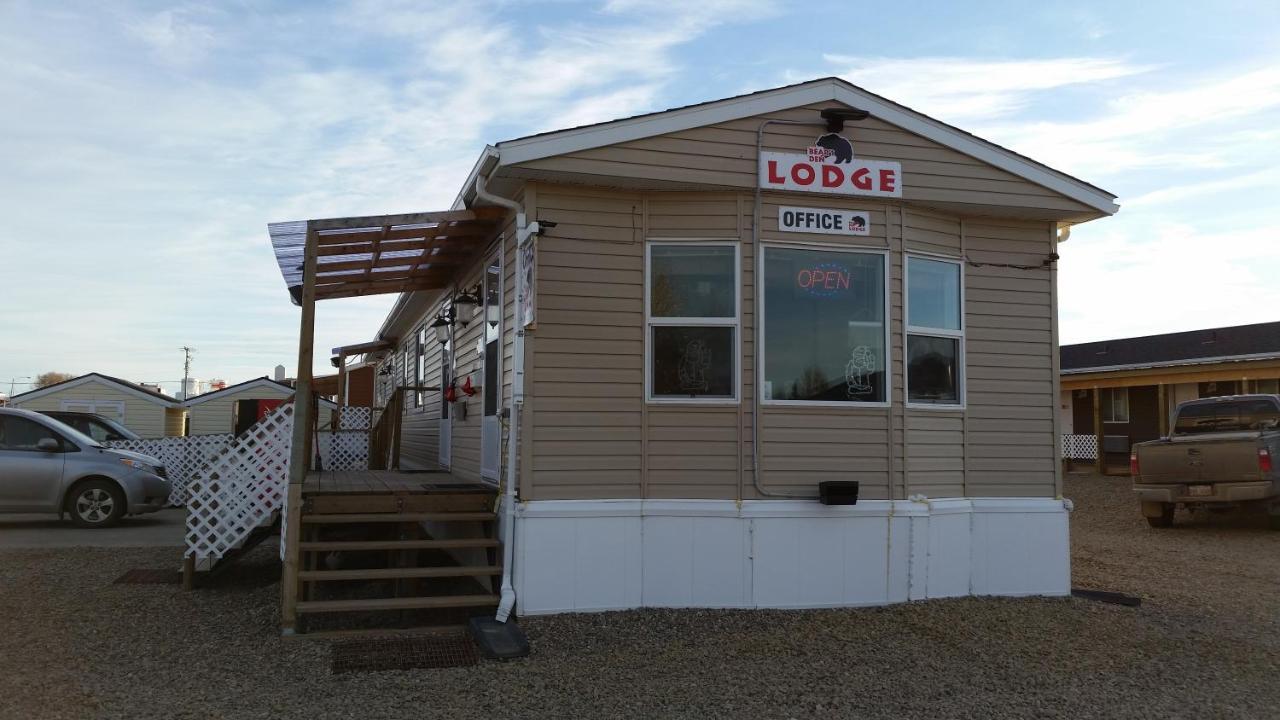 Bear'S Den Lodge Shaunavon Extérieur photo