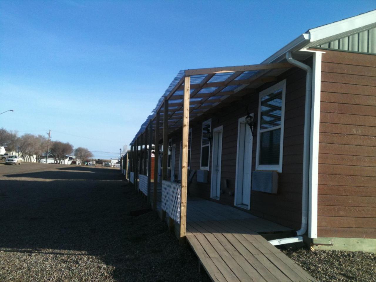 Bear'S Den Lodge Shaunavon Extérieur photo